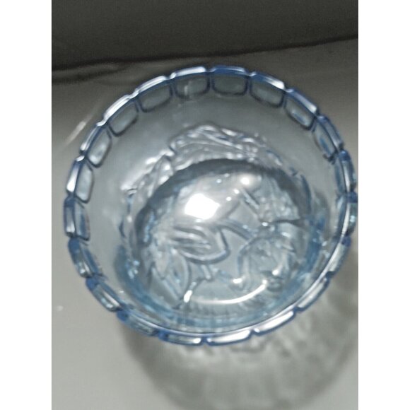 Vintage KIG Blue Glass Lidded Candy Jar Floral Lid Design 4" Tall x 4 1/2" dia. - Picture 5 of 8